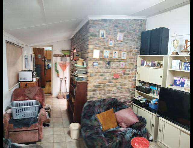 3 BEDROOM FREESTANDING FOR SALE IN VALLEISIG